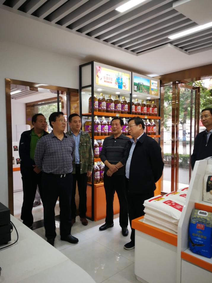 省糧食局局長劉維東到“中國好糧油”漢中示范店調研