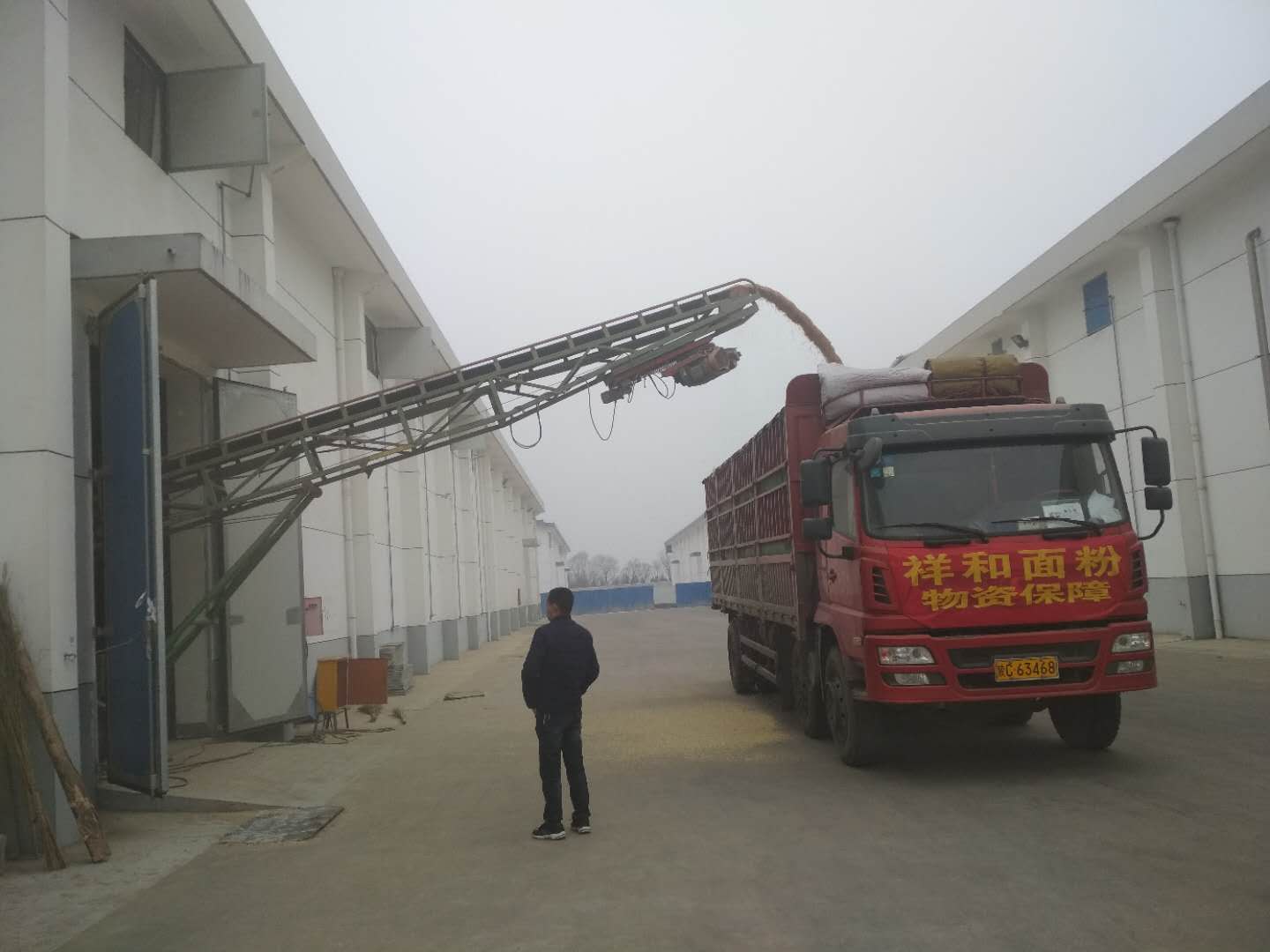 出庫作業03.jpg
