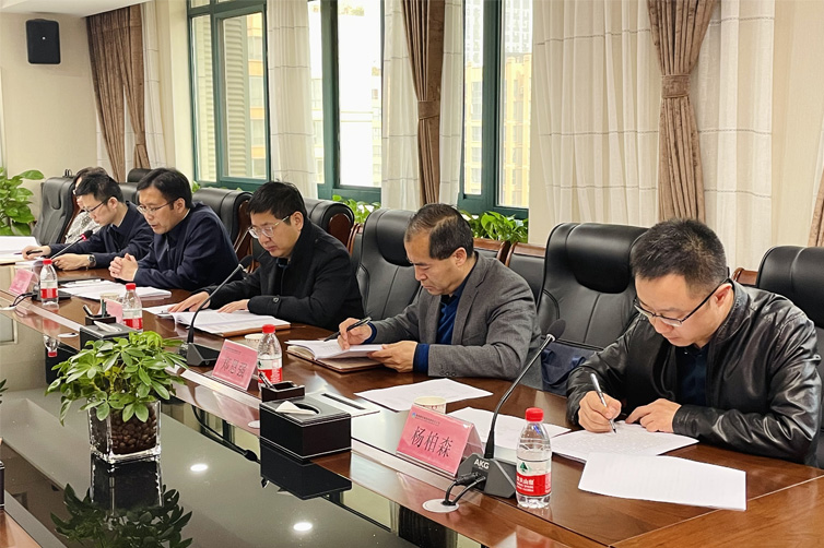 省委組織部、省國資委對糧農集團進行2020年度目標責任綜合考核