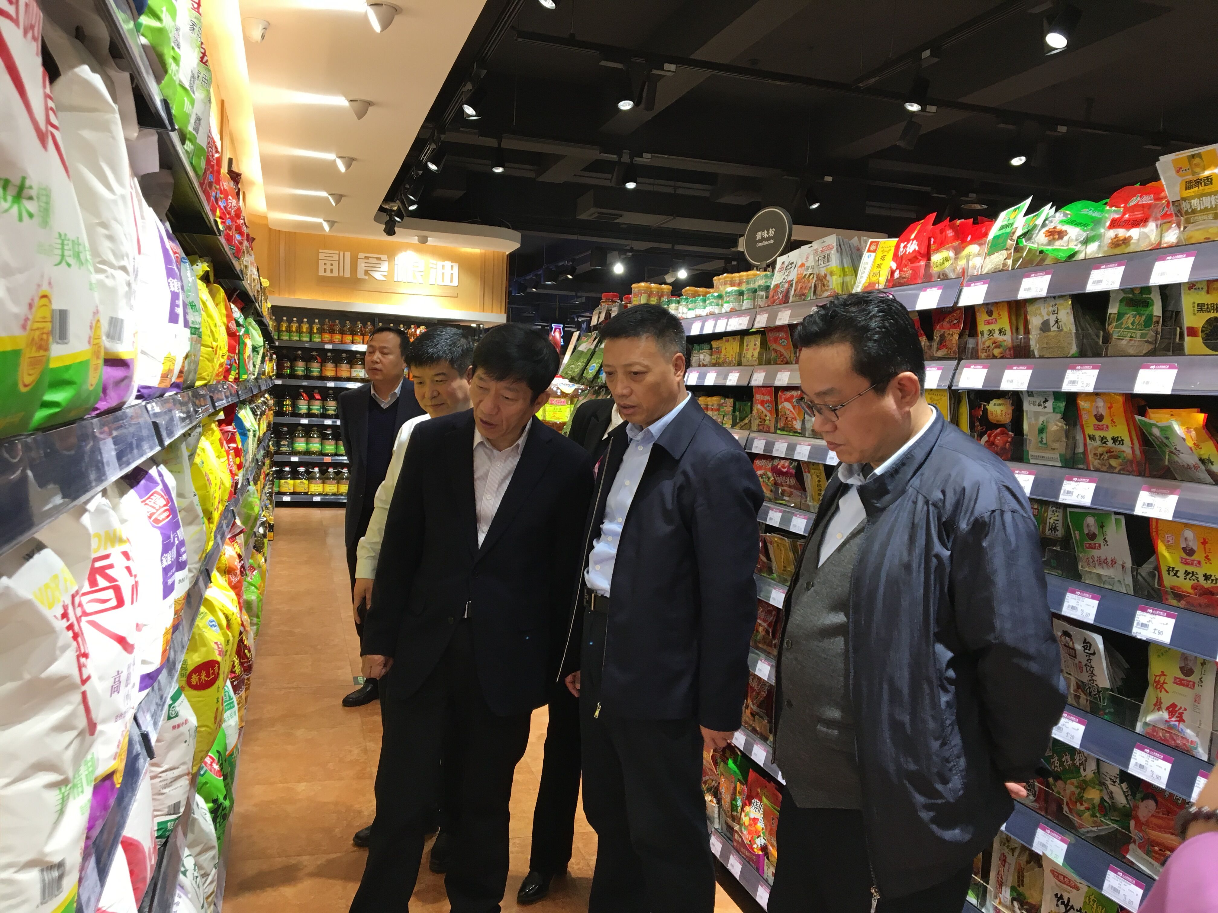 集團公司總經理王桂欣帶隊赴下屬企業開展工作調研